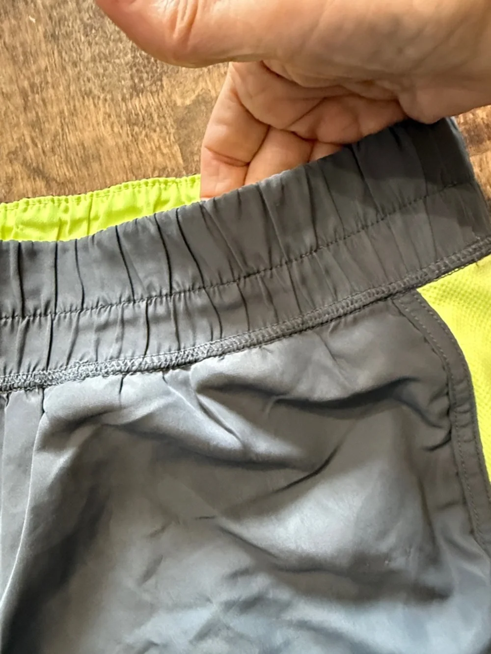 AERO Vintage Y2K 90s Athletic Running Shorts Grey & Yellow Size Large